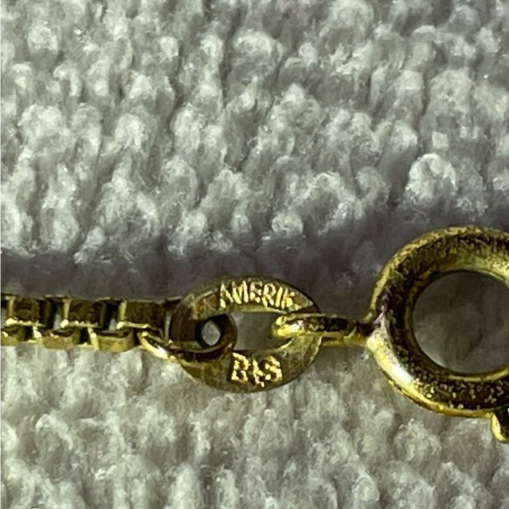 Vintage 1960’s Elegant Gold Necklace/Pocket Watch.  30” - Picture 5 of 5